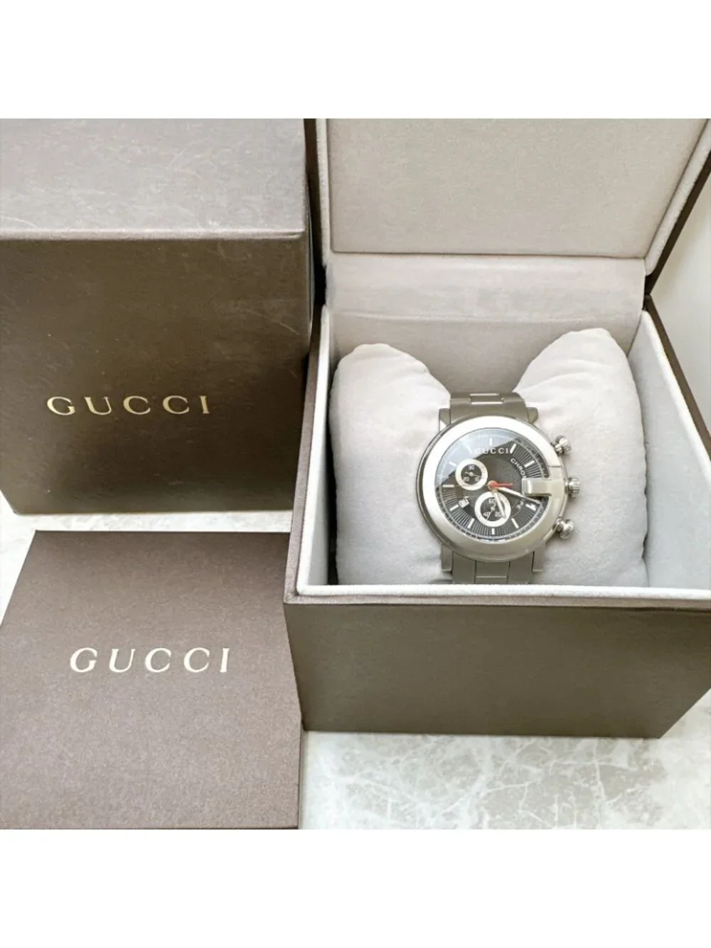 Gucci Chrono Watch Quartz Stainless Steel with Booklet